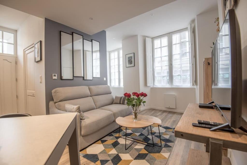 L'Espine Apartment Angers Exterior photo
